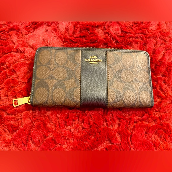 Like New Leather & Canvas Coach Wallet - Picture 3 of 7
